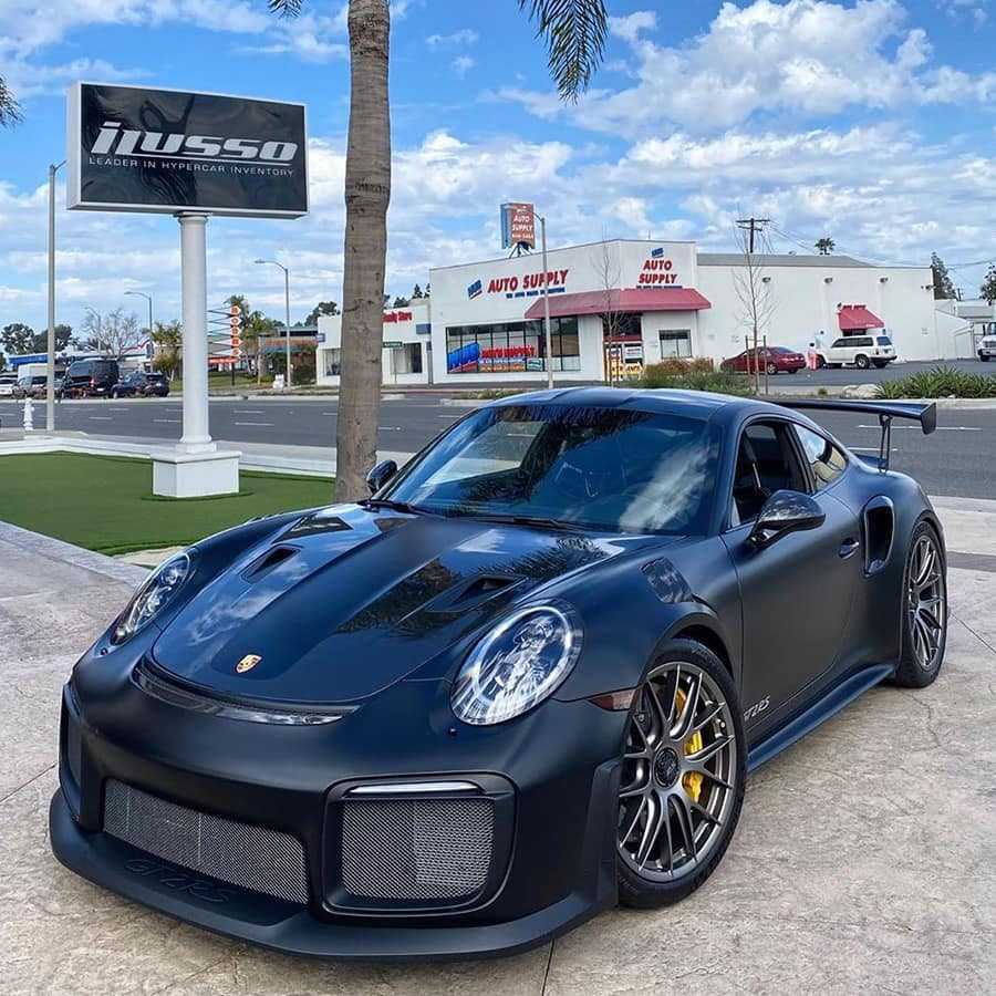 Porsche recently purchased by iLusso
