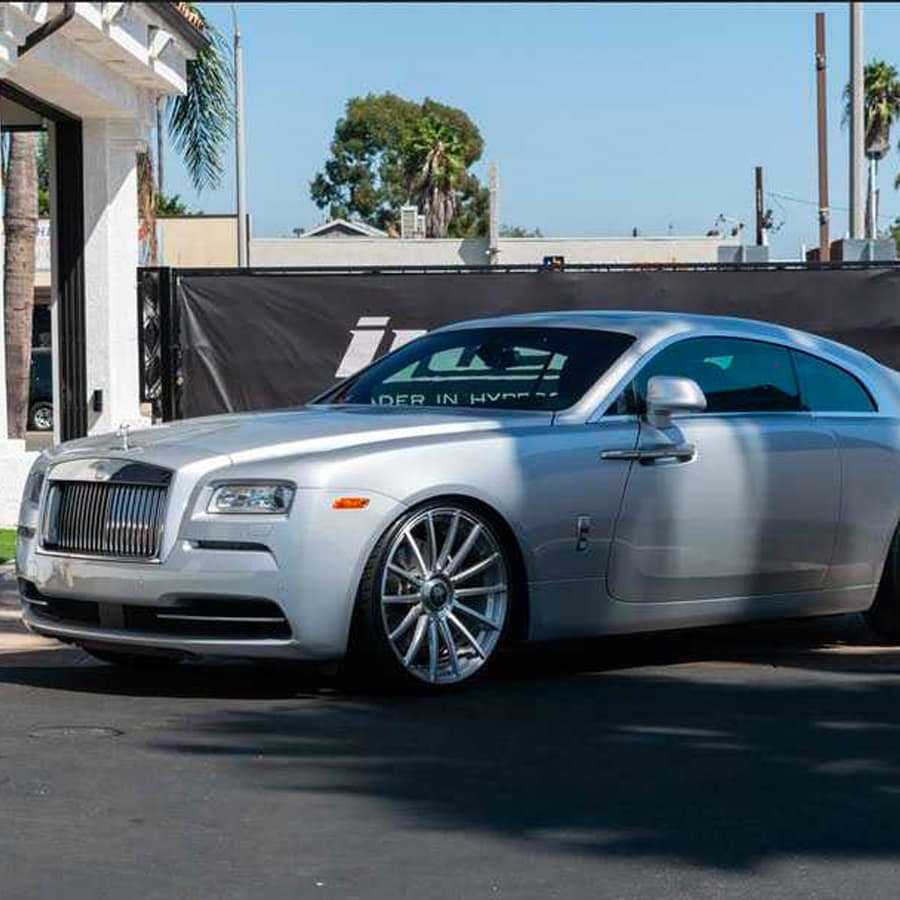 Rolls-Royce recently purchased by iLusso